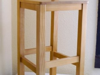 Taburete aspas asiento madera &middot; Muebles Pe&ntilde;alver